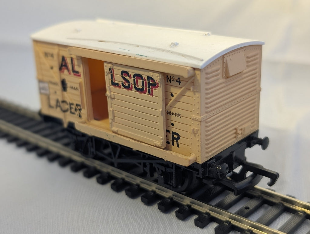 Mainline 37138 12T Single Vent Van “Allsopp's”