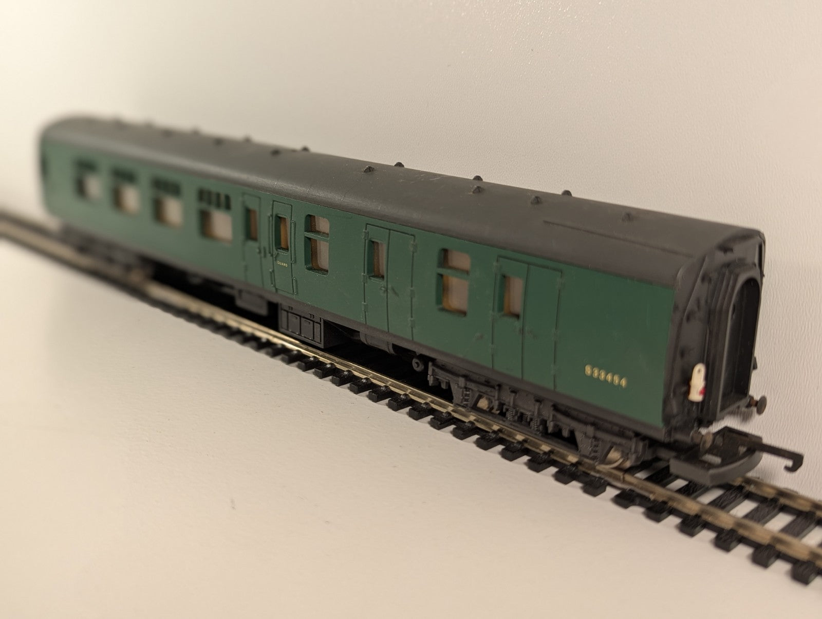 Lima OO Gauge BR Green Mk1 2nd Corridor Brake Coach S33454