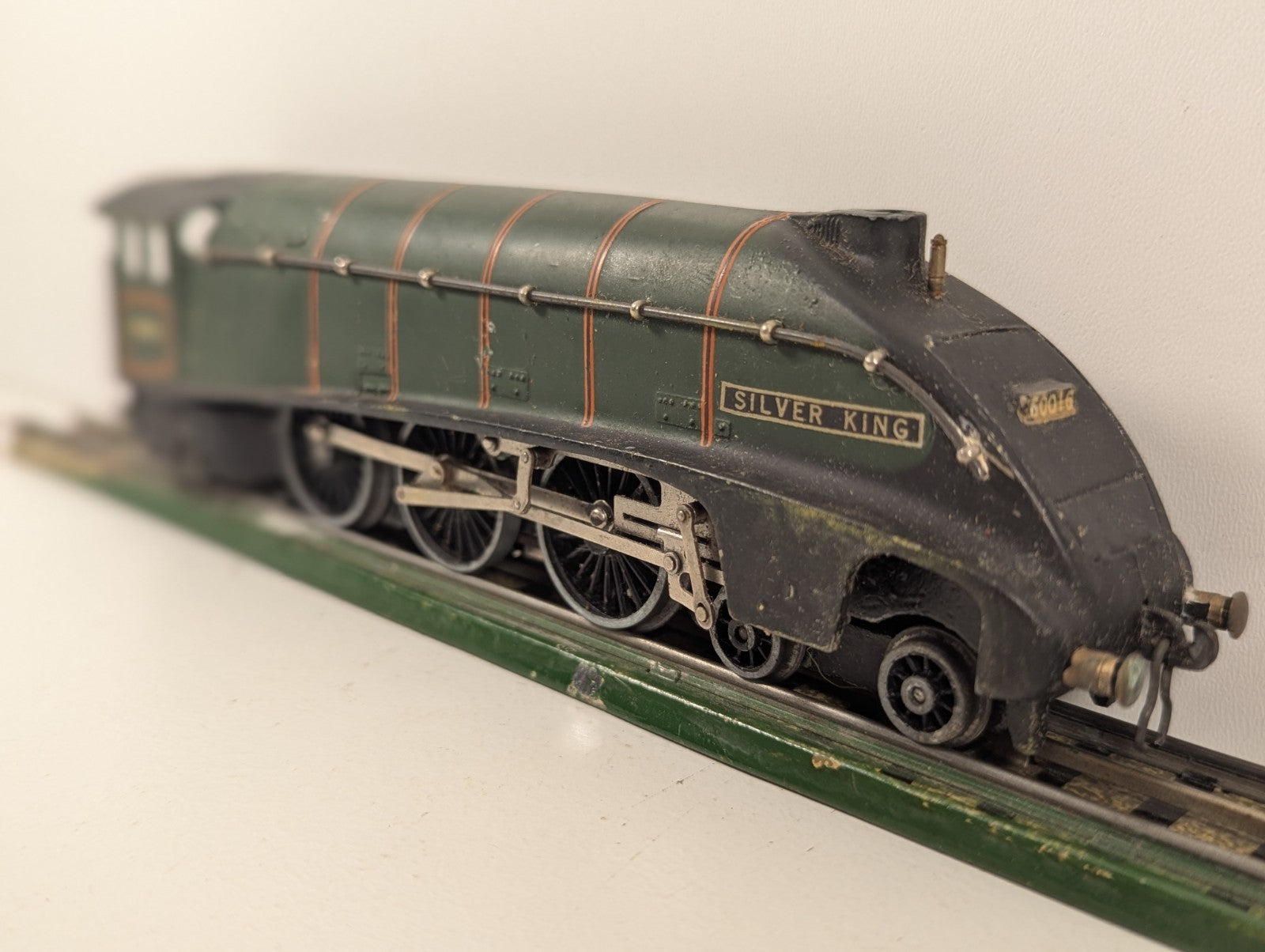 Hornby Dublo 3-Rail A4 60016 Silver King – Spares Repair