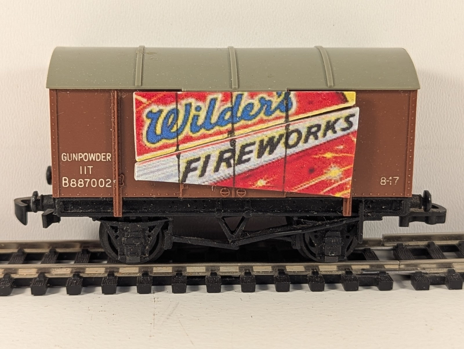 Hornby Dublo 4463 OO Gauge BR 11T Gunpowder Van Wagon