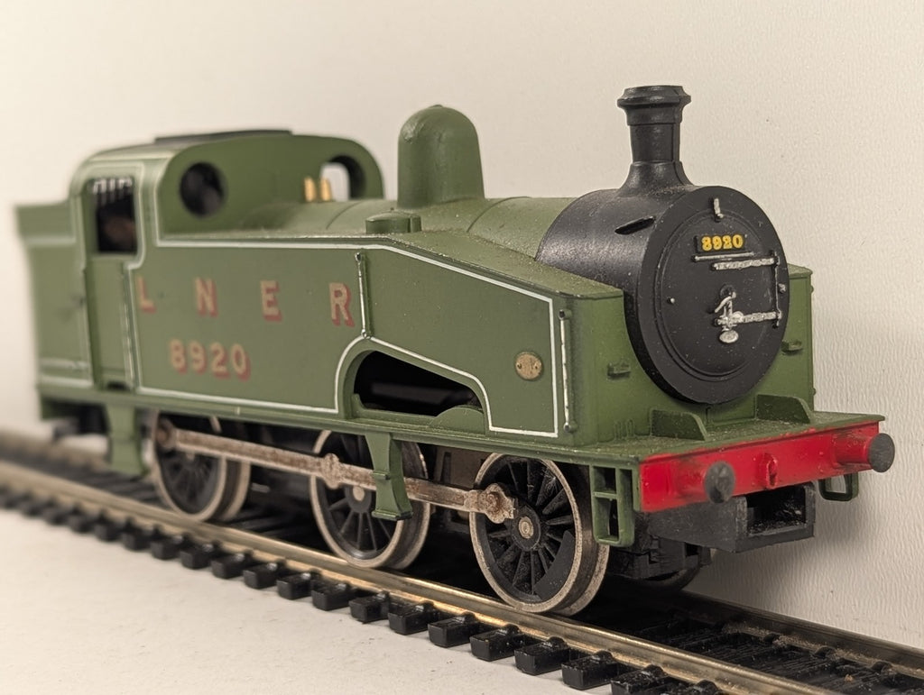 Lima OO Gauge Class J50 0-6-0T Steam Locomotive 8920 LNER Green Spares or Repair