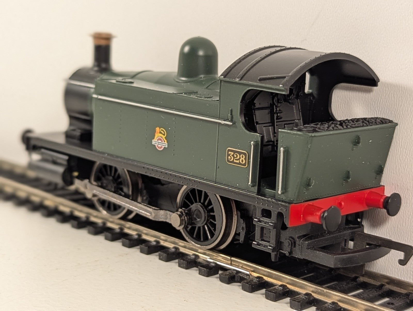 Hornby R368 0-4-0T “King George V” BR Unlined Green