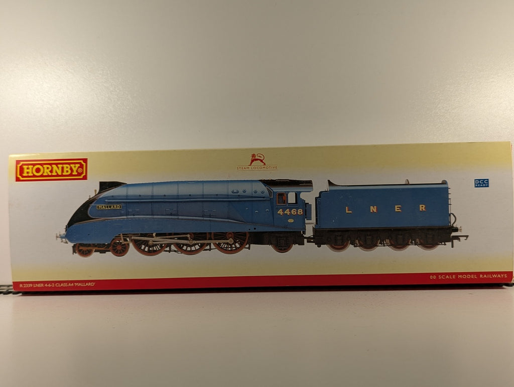 Hornby OO Gauge Class A4 'Mallard' Steam Locomotive 4468 LNER Garter Blue R2339