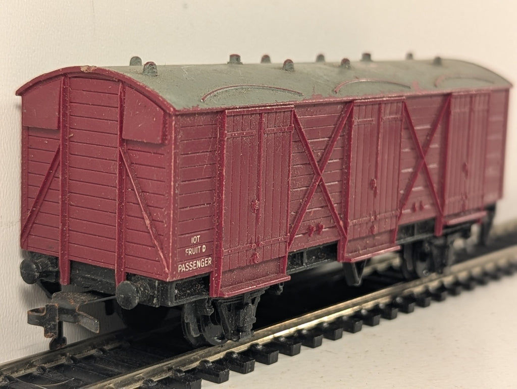 Hornby Dublo OO Gauge BR Fruit D Van Goods Wagon W2910 BR Maroon 4315