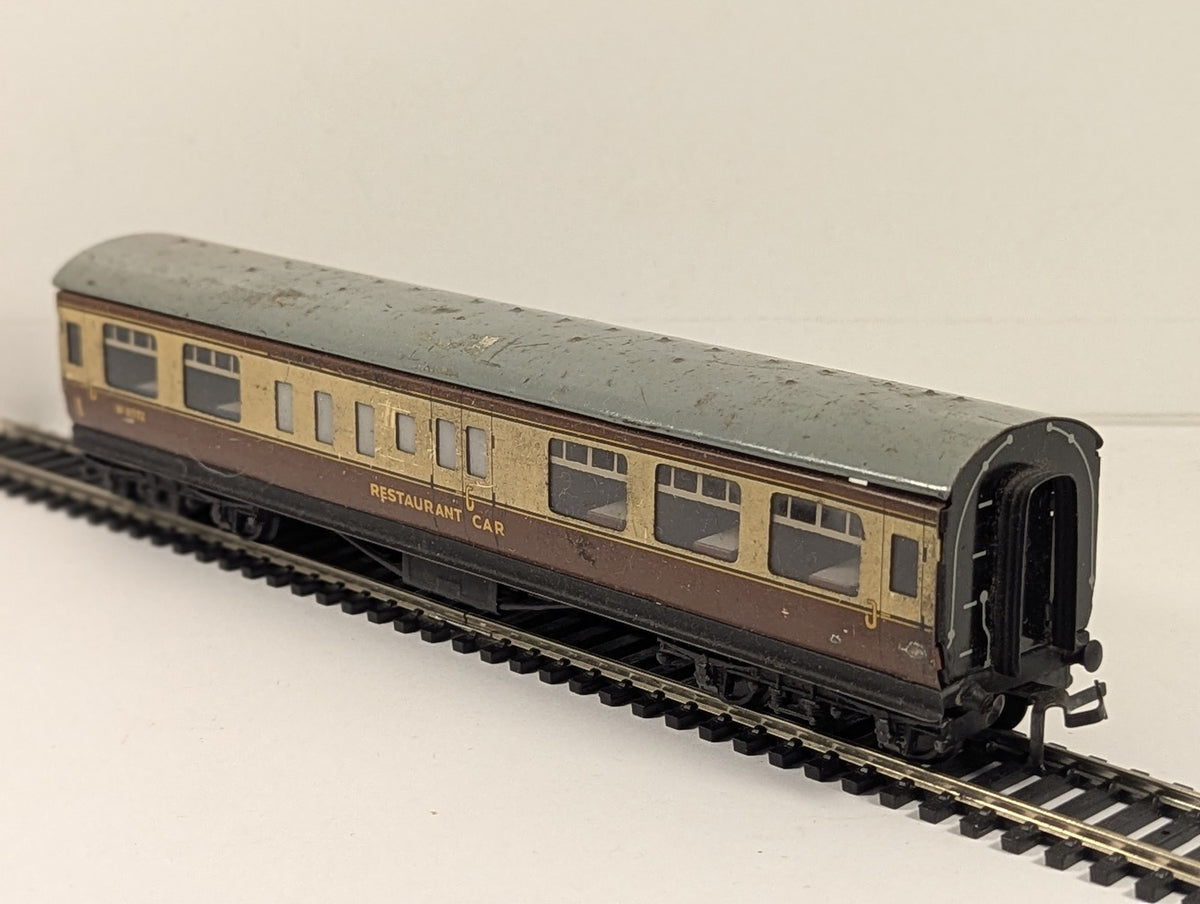 Hornby Dublo OO Gauge BR (WR) Restaurant Car Passenger Coach W 9572