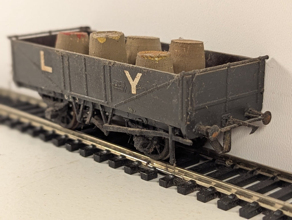 Kitbuilt OO Gauge L&Y 5-Plank Open Wagon Goods Wagon 693