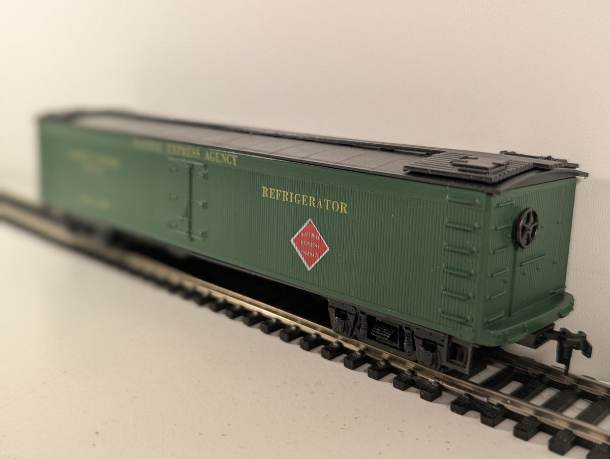Roundhouse MDC Express Refrigerator Car – REA HO Scale