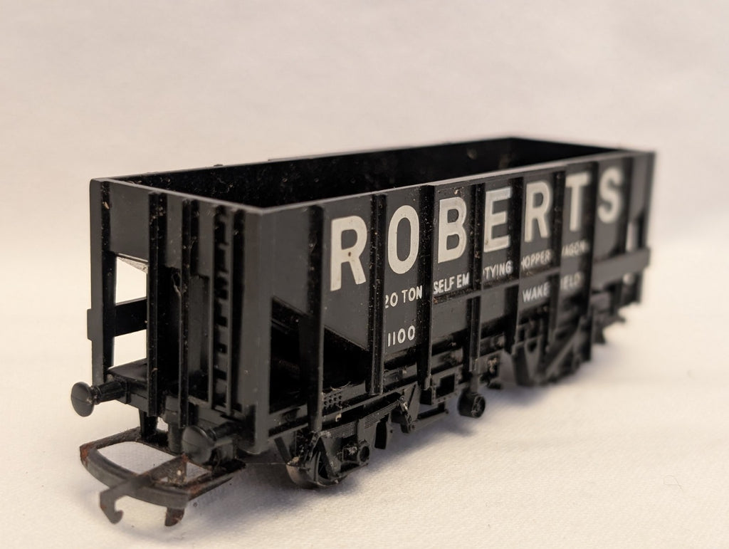 Hornby OO Gauge 20 Ton Self Emptying Hopper Wagon Goods Wagon 1100