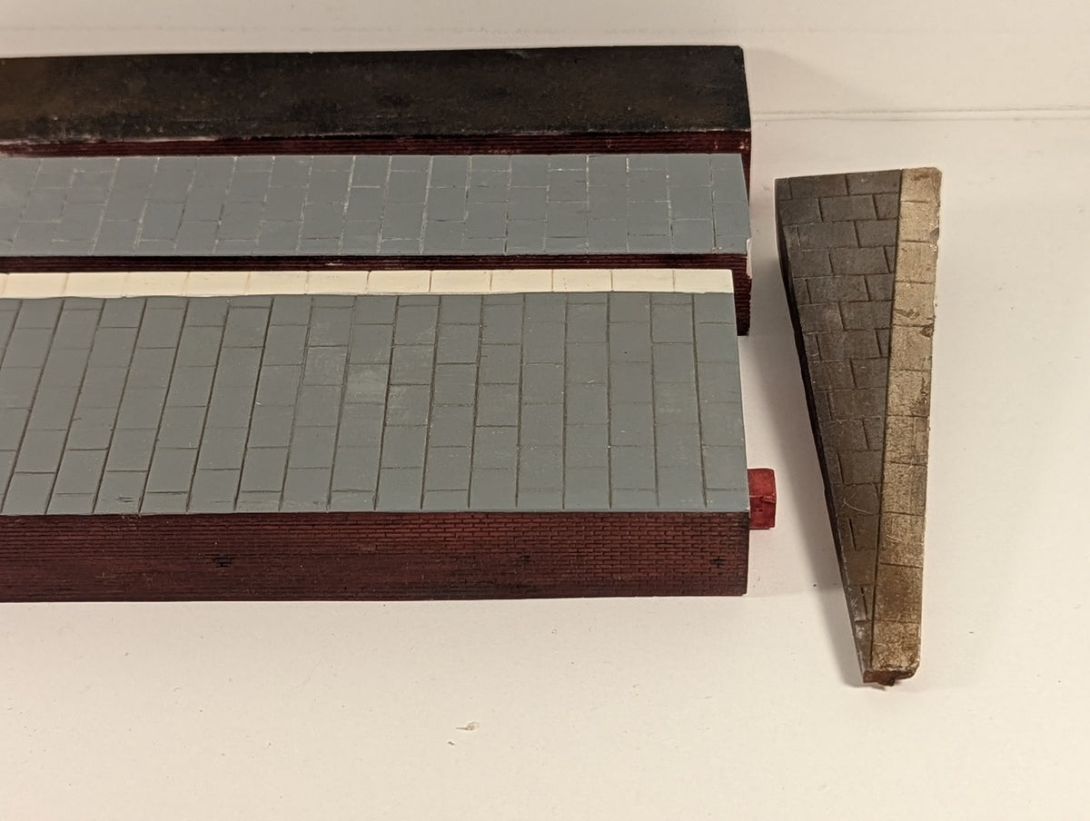 Hornby OO Gauge Skaledale Platforms and Ramp Platform Sections Red Brick