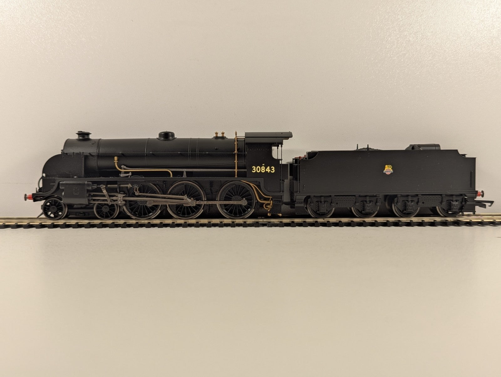 Hornby R3328 OO Gauge BR Class S15 4-6-0 No. 30843 DCC Ready - Boxed