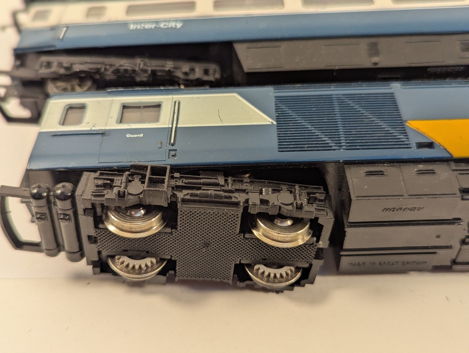 Hornby OO Gauge BR Blue Grey Class 43 HST Inter-City 125 4-Car Train Pack