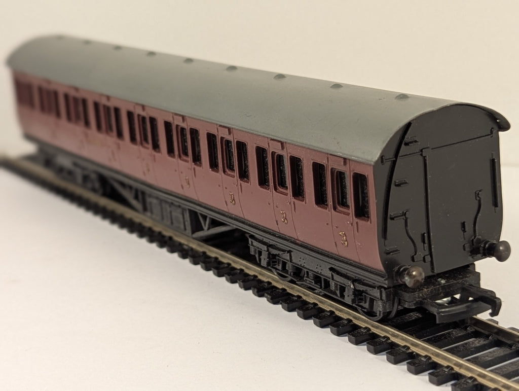 Kitbuilt Suburban Composite Coach Maroon