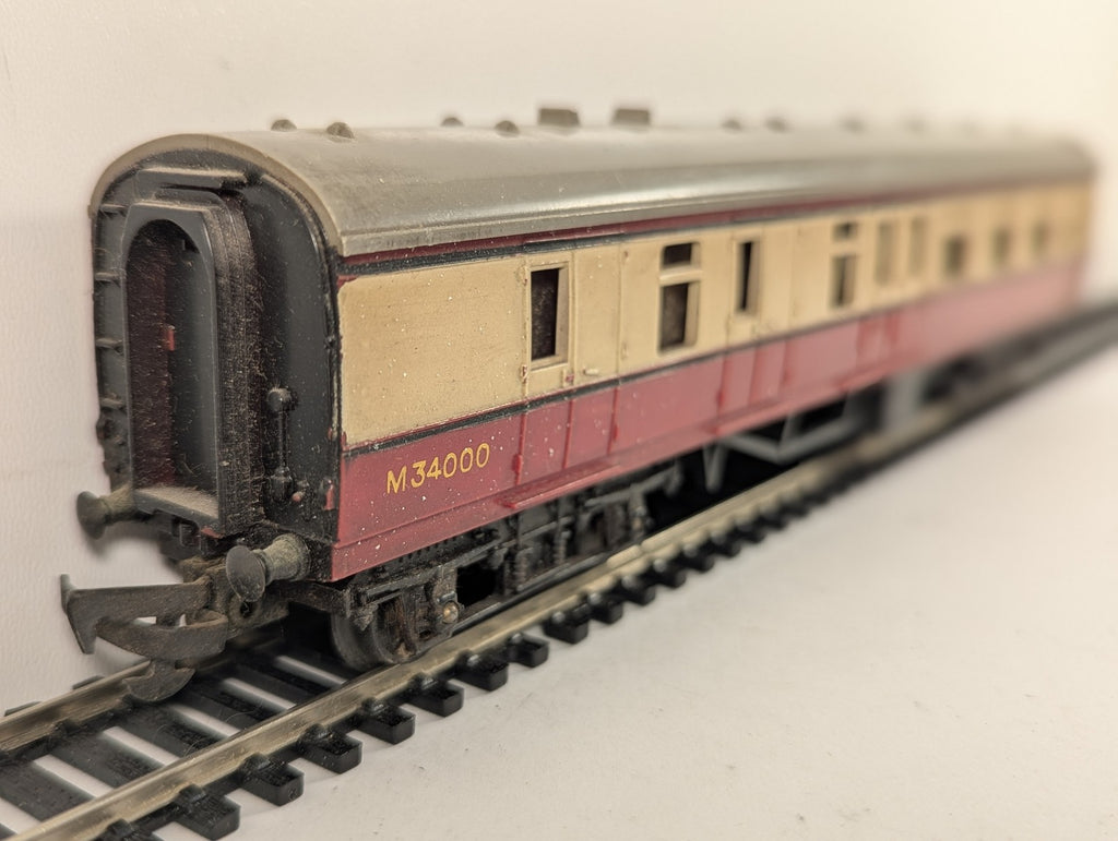 Tri-ang OO Gauge BR Mk1 Brake Second Coach Passenger Coach M34000