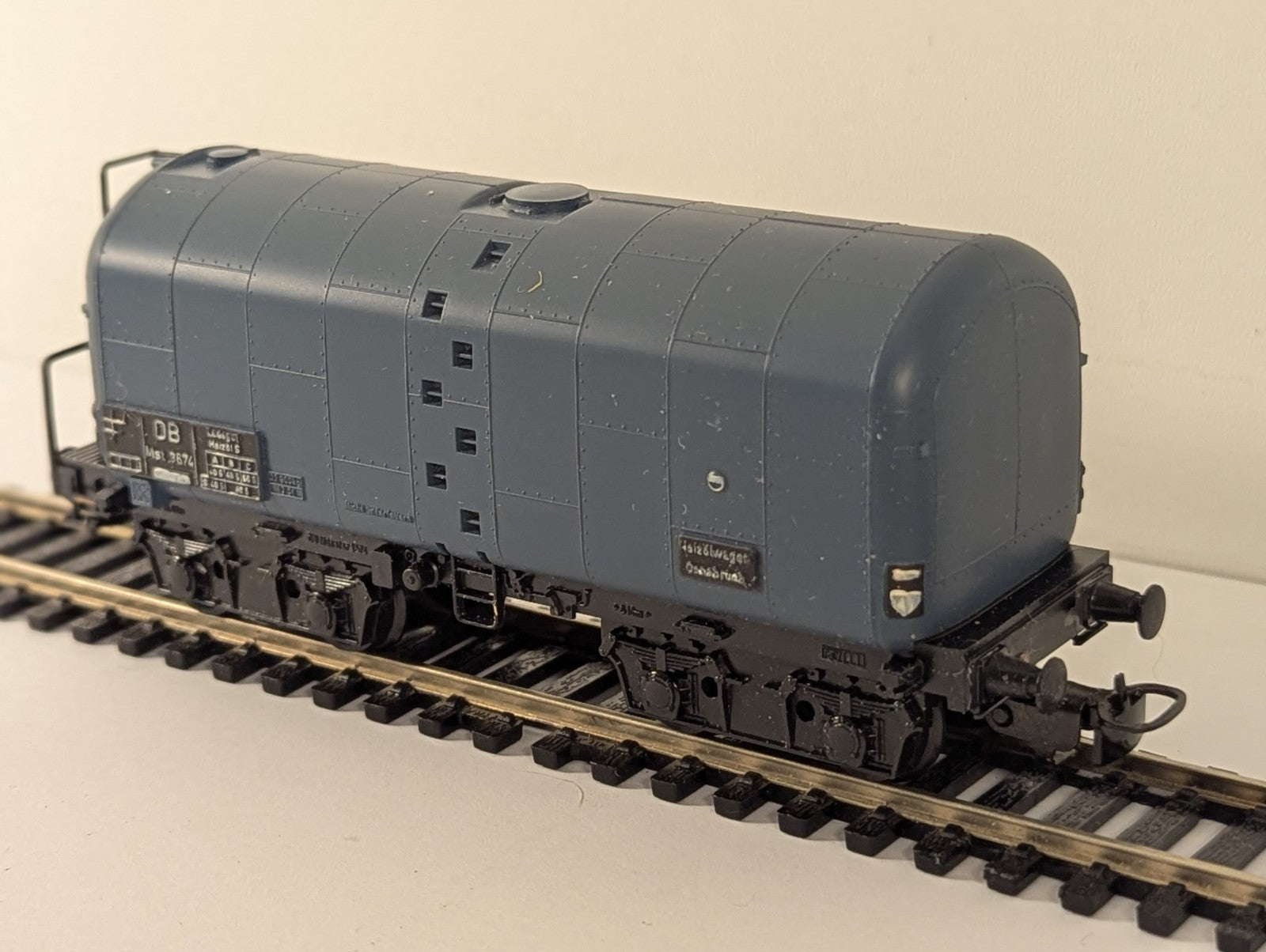 Kleinbahn DR Heizöl Freight Tank Wagon - Boxed