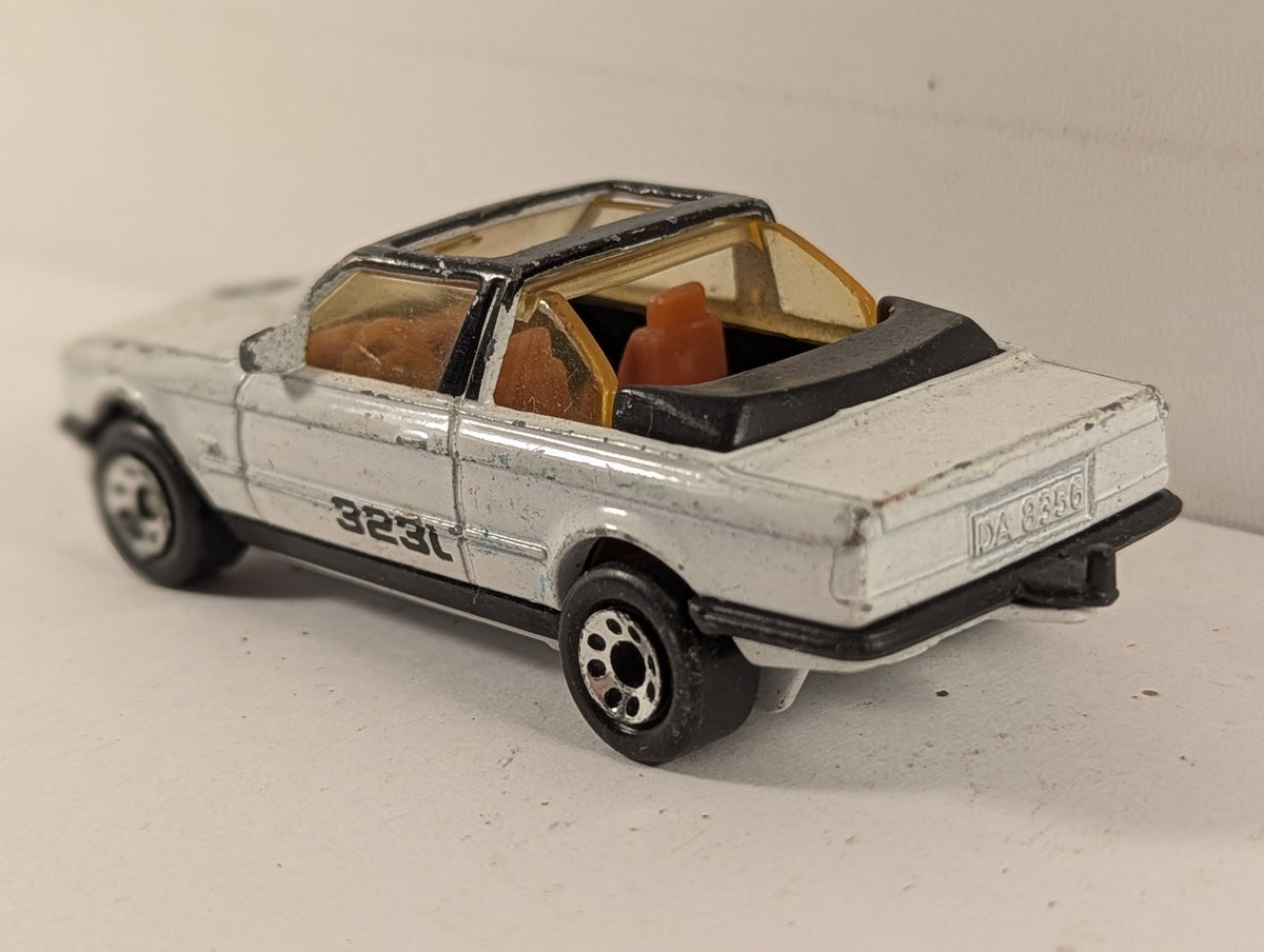 Matchbox BMW 323i Cabriolet Die-cast Vehicle DA 8356