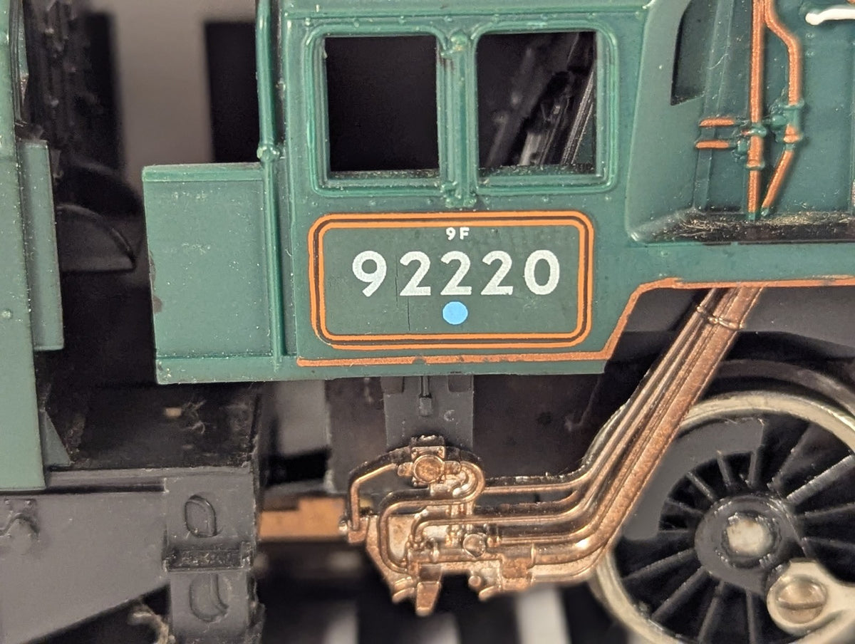 Hornby OO Gauge BR Standard Class 9F 'Evening Star' Locomotive 92220 BR Green