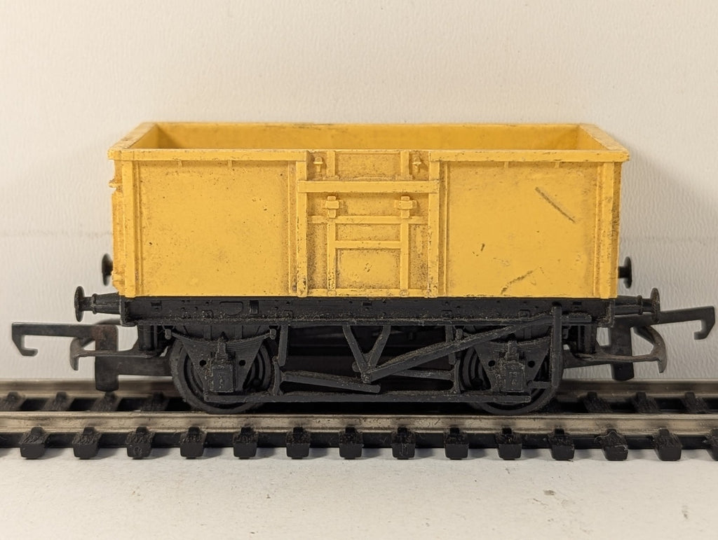 Tri-ang OO Gauge 7-Plank Open Wagon Goods Wagon Yellow