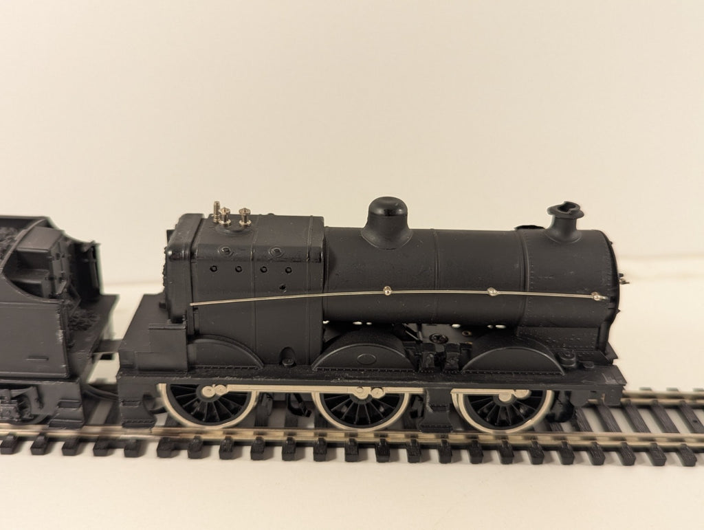 Airfix OO Gauge – BR Black 0-6-0 Class 4F ‘44454’ (Missing Cab and Buffers)