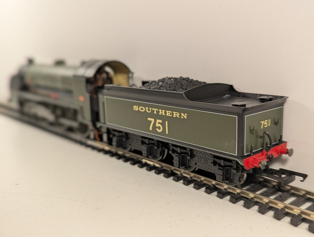 Hornby R2723X OO Gauge SR N15 "Etarre" DCC Fitted 4-6-0 - Boxed