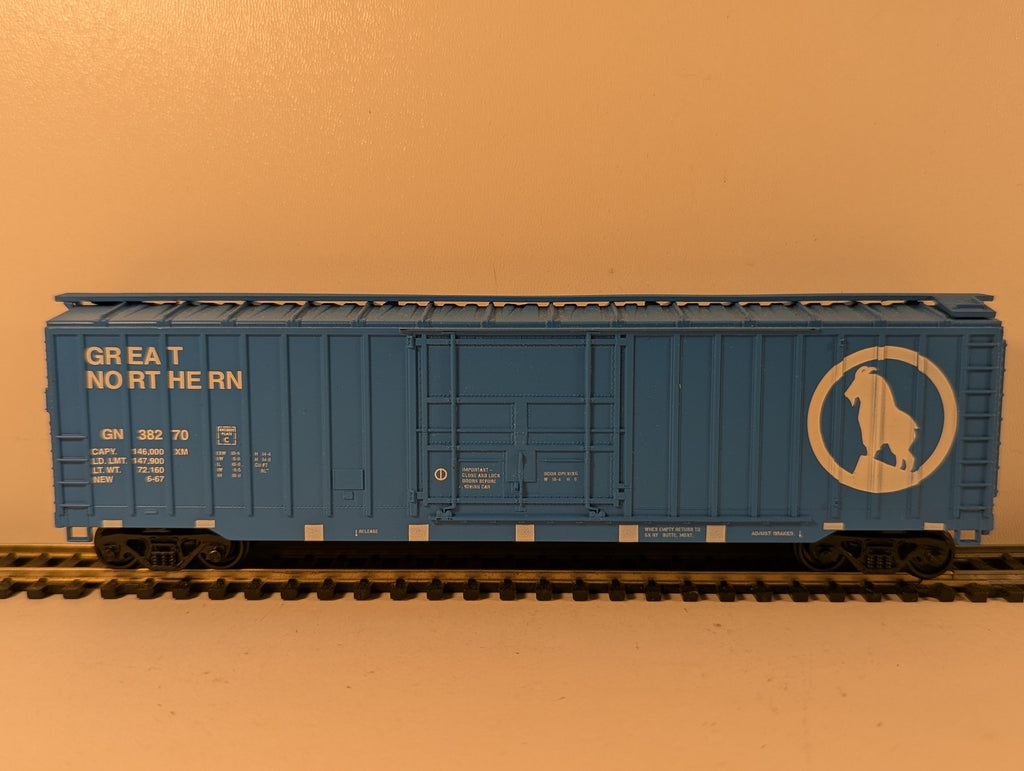 Athearn HO Gauge 50ft Outside Braced Boxcar Goods Wagon 38270 Great Northern