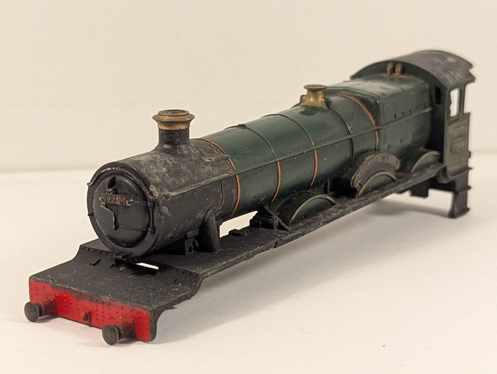 Tri-ang OO Gauge Class 4900 Hall Class 'Dumbleton Hall' Locomotive Body Shell