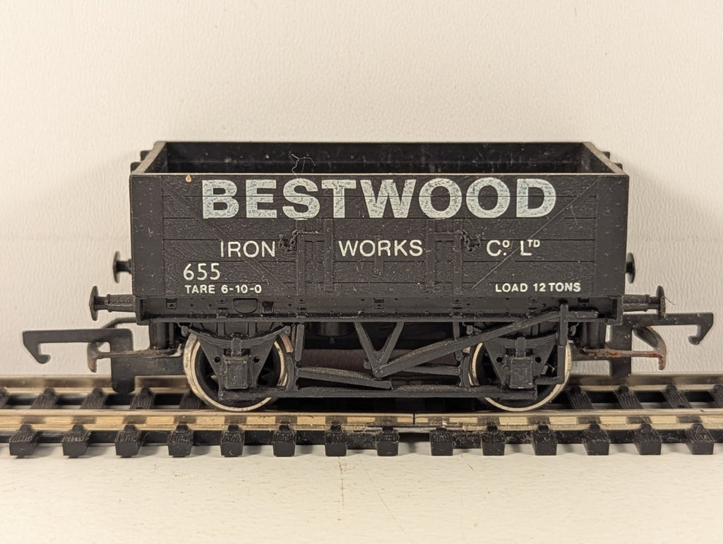 Hornby OO Gauge 7 Plank Open Wagon Bestwood Goods Wagon 655