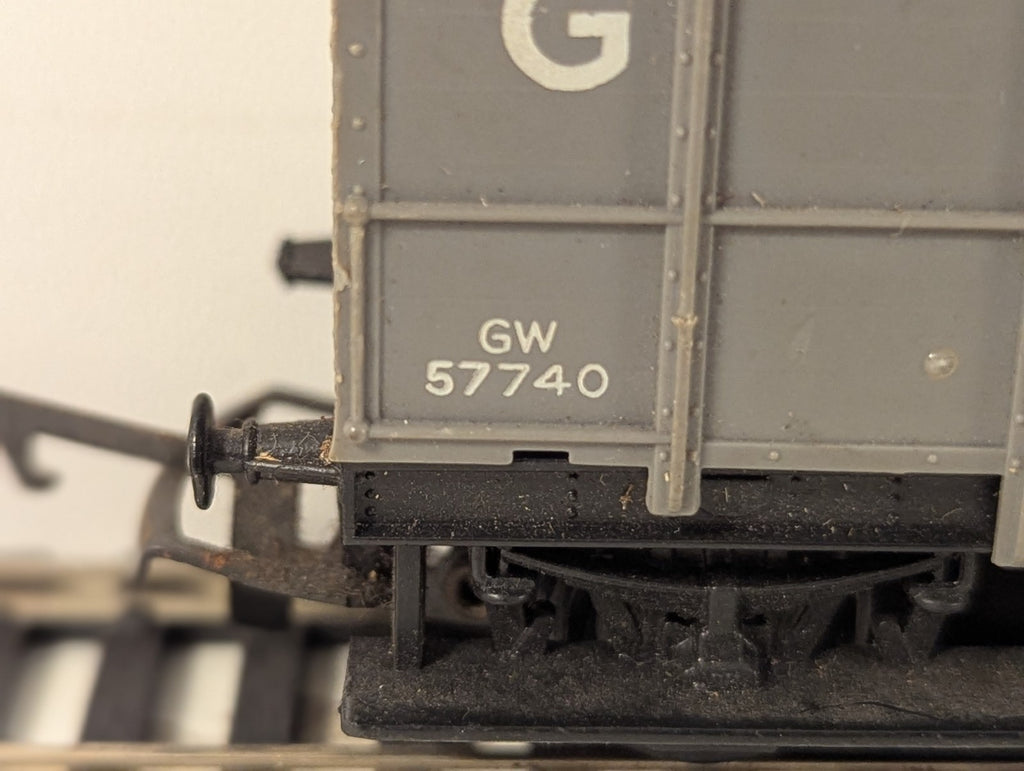 Hornby OO Gauge GWR 20T Toad Brake Van 57740 GWR Grey R124