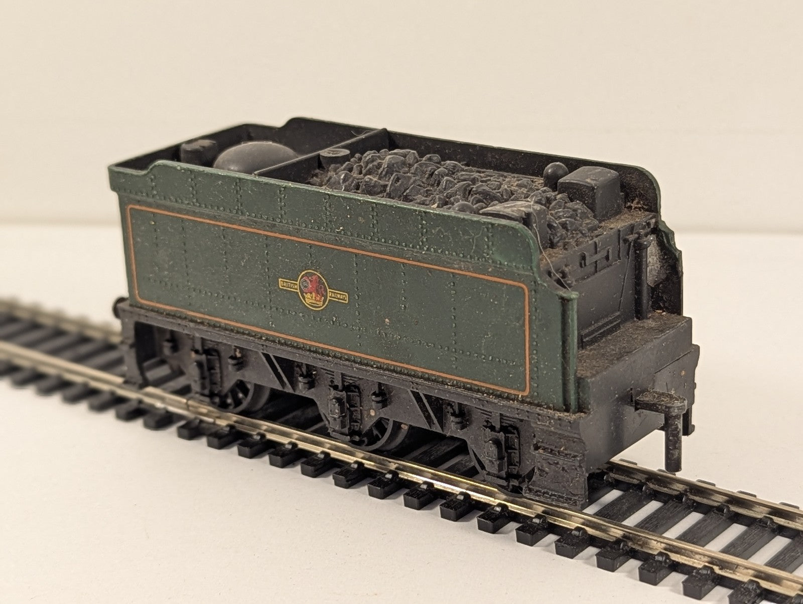 Tri-ang OO Gauge 6-Wheel Tender BR Green