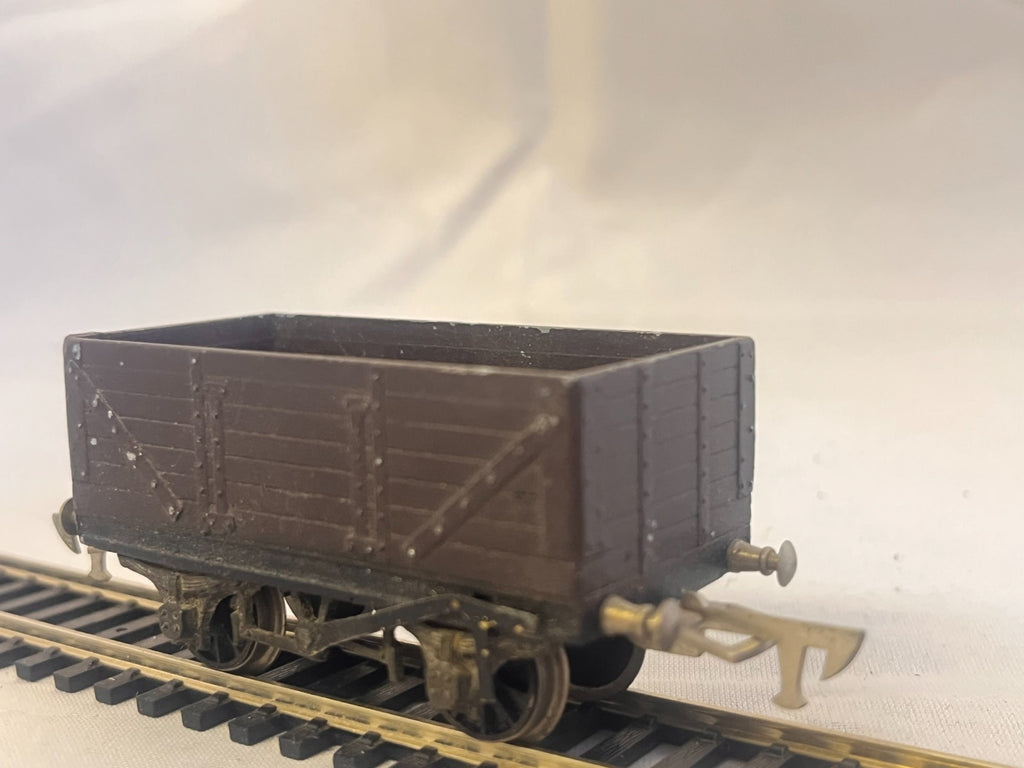 Graham Farish OO Gauge 7 Plank Open Wagon Black