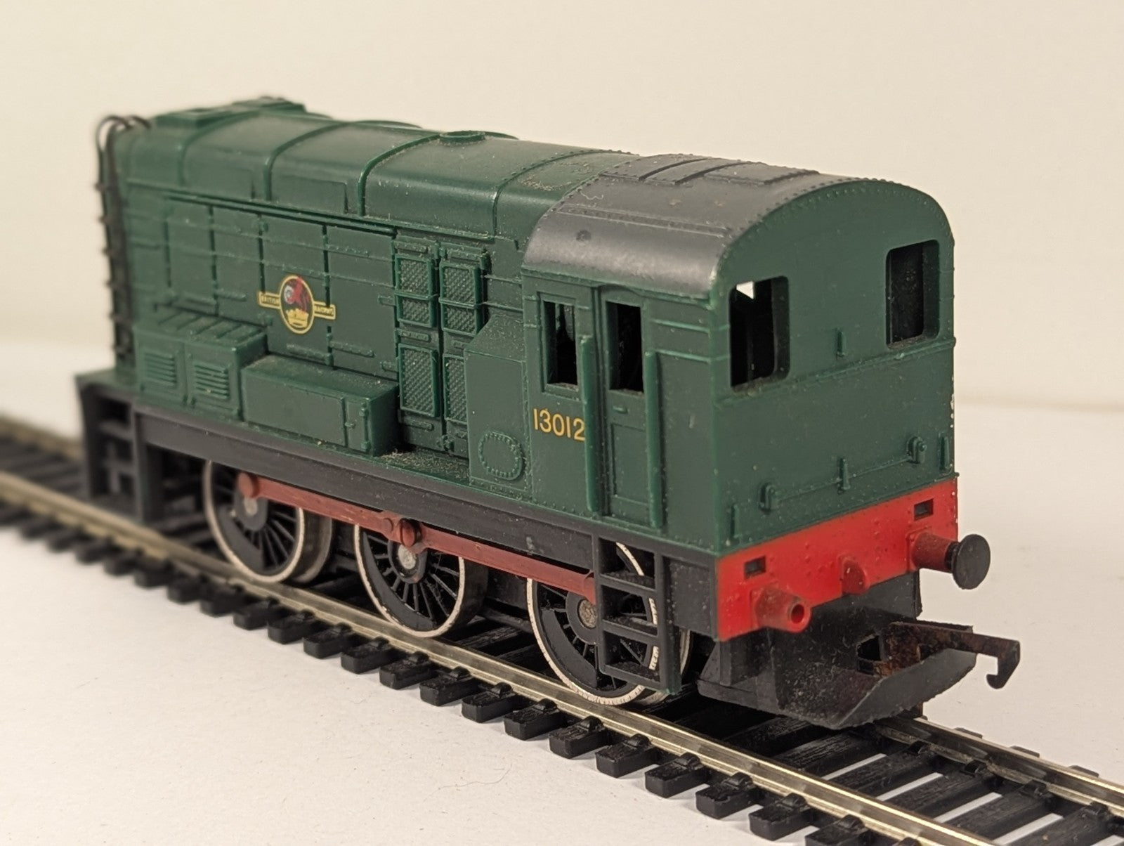 Hornby R354 OO Gauge BR Class 08 Shunter No. 13012 Green - missing parts