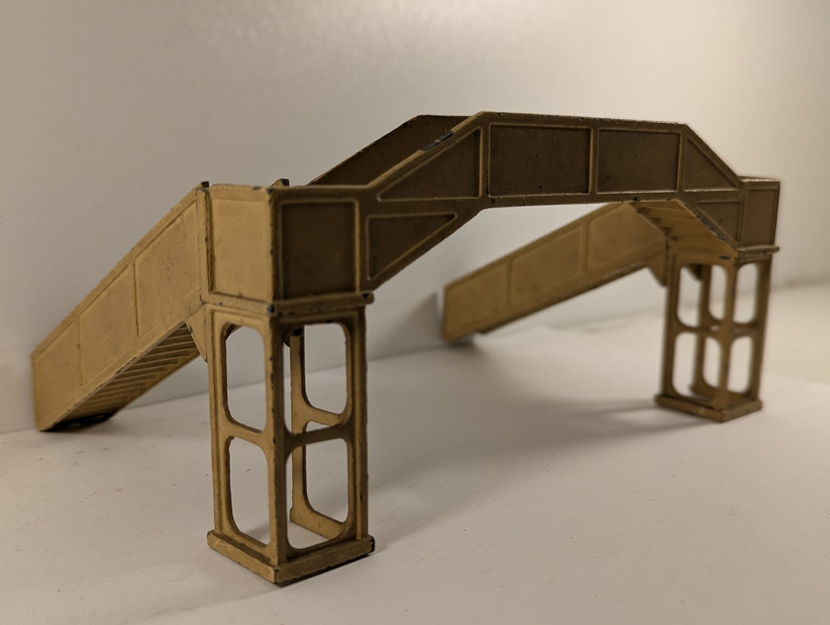 Hornby Dublo OO Gauge D1 Footbridge Cream