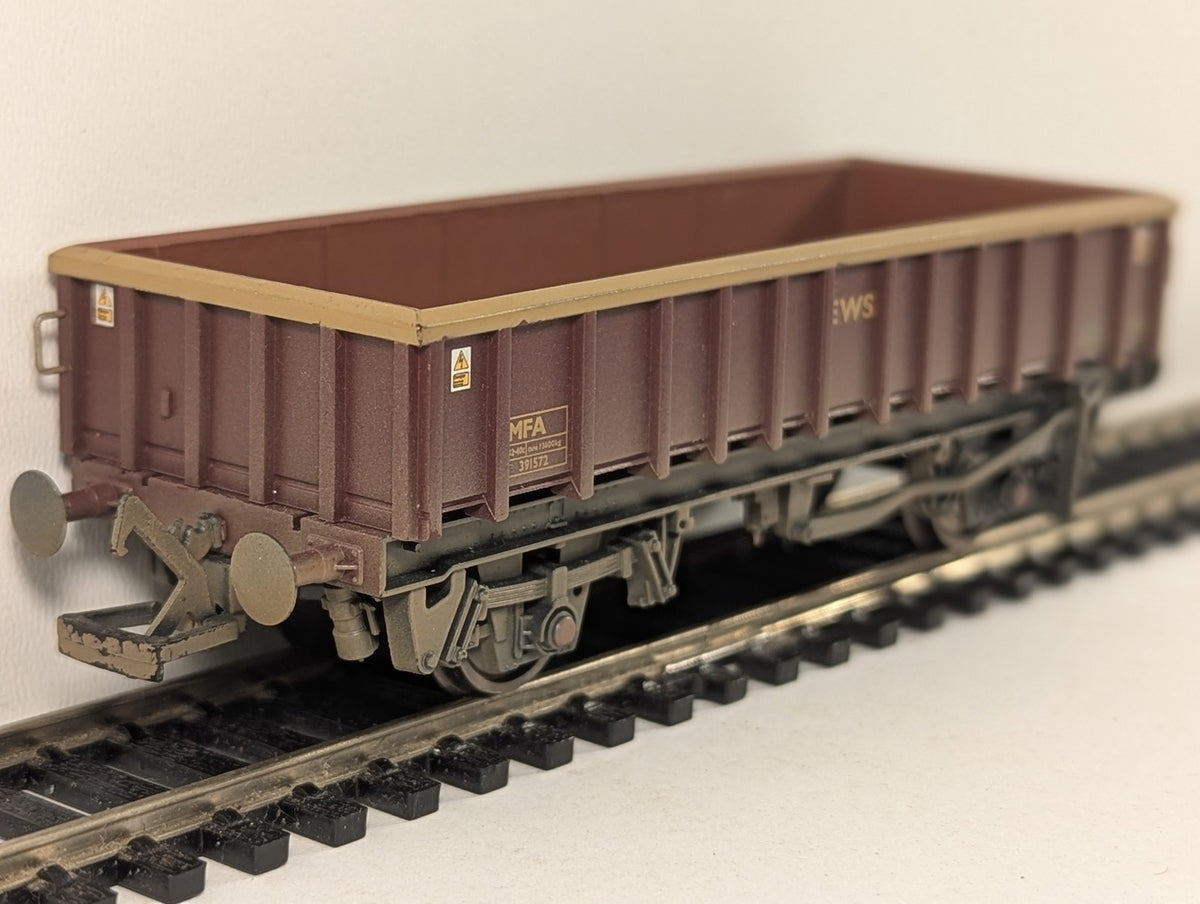 Bachmann OO Gauge MFA Open Ballast Wagon Goods Wagon 391572 EWS 38-120A