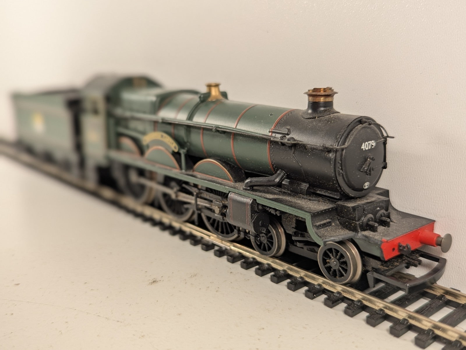 Hornby R2455 Castle Class 'Pendennis Castle' Steam Locomotive 4079