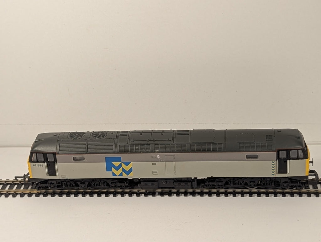 Lima OO Gauge Class 47 Diesel Locomotive 47 599 Mainline Freight