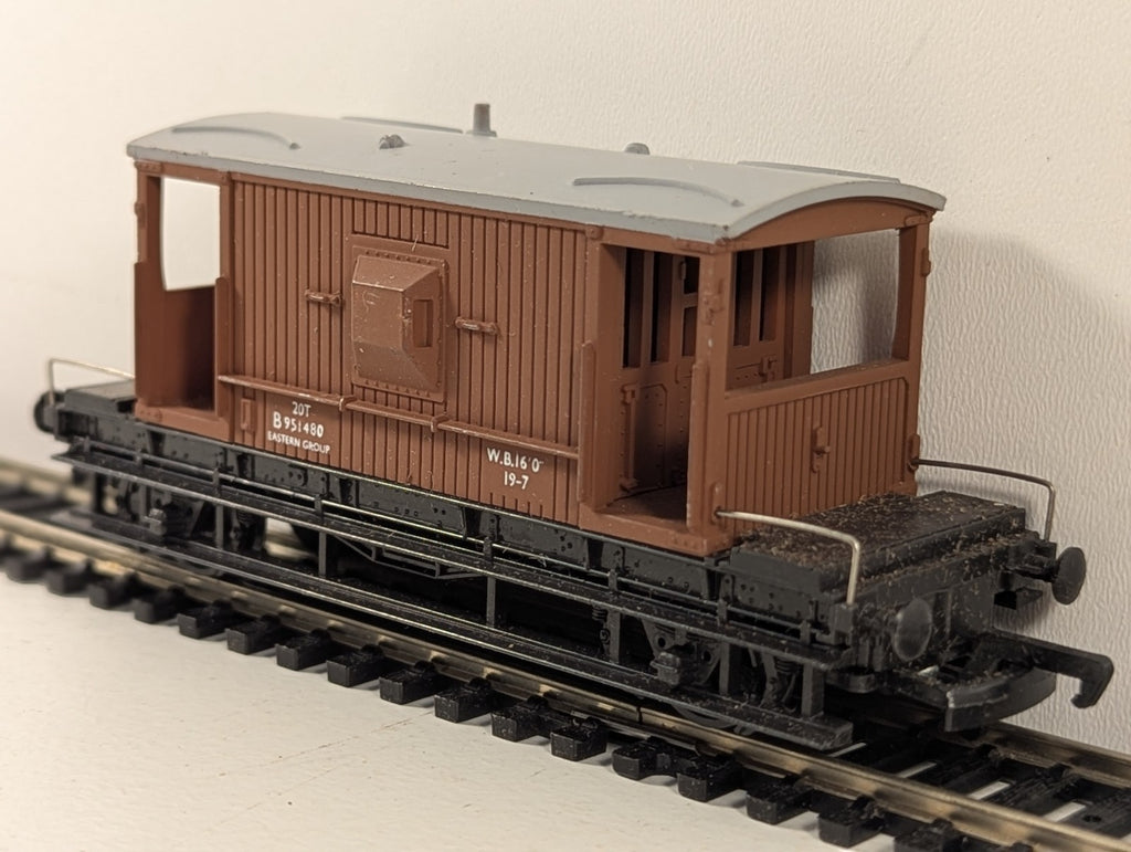 Mainline 37-139 BR 20T Brown Brake Van