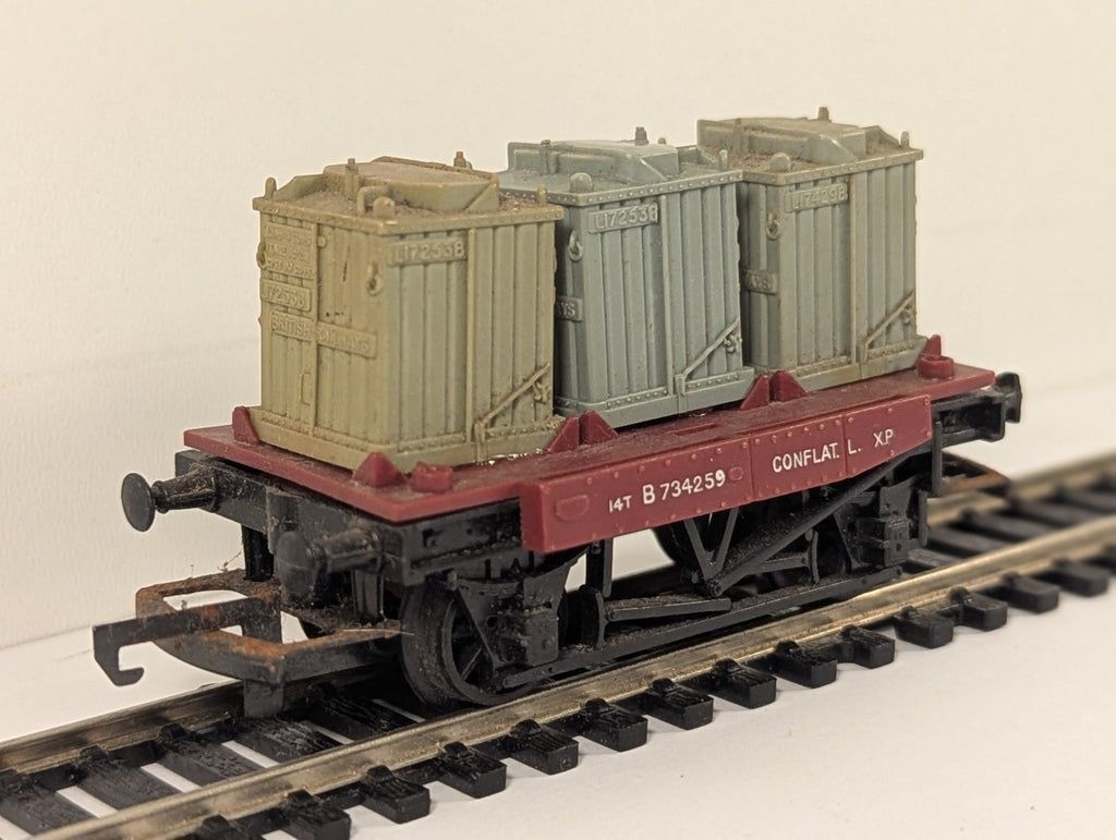 Hornby R240 OO Gauge BR Conflat L Wagon B734259 with 3 Containers