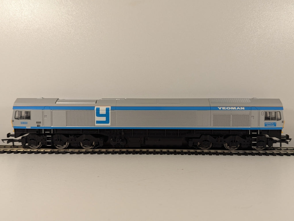 Hornby R3041 Class 59 59005 “Kenneth J Painter” Foster Yeoman