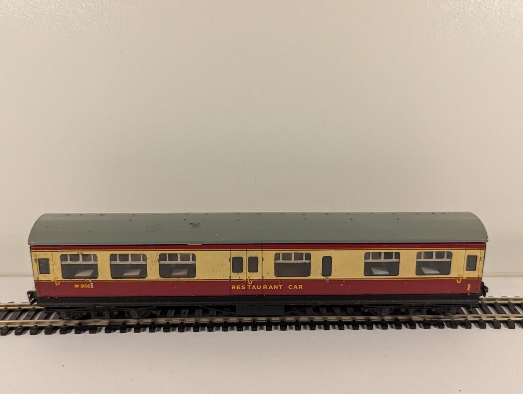 Hornby-Dublo 32097 OO Gauge BR Restaurant Car Blood & Custard Boxed