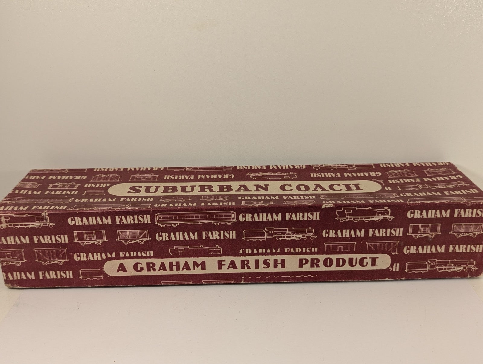 Graham Farish OO Gauge Southern SR Suburban Coach Boxed