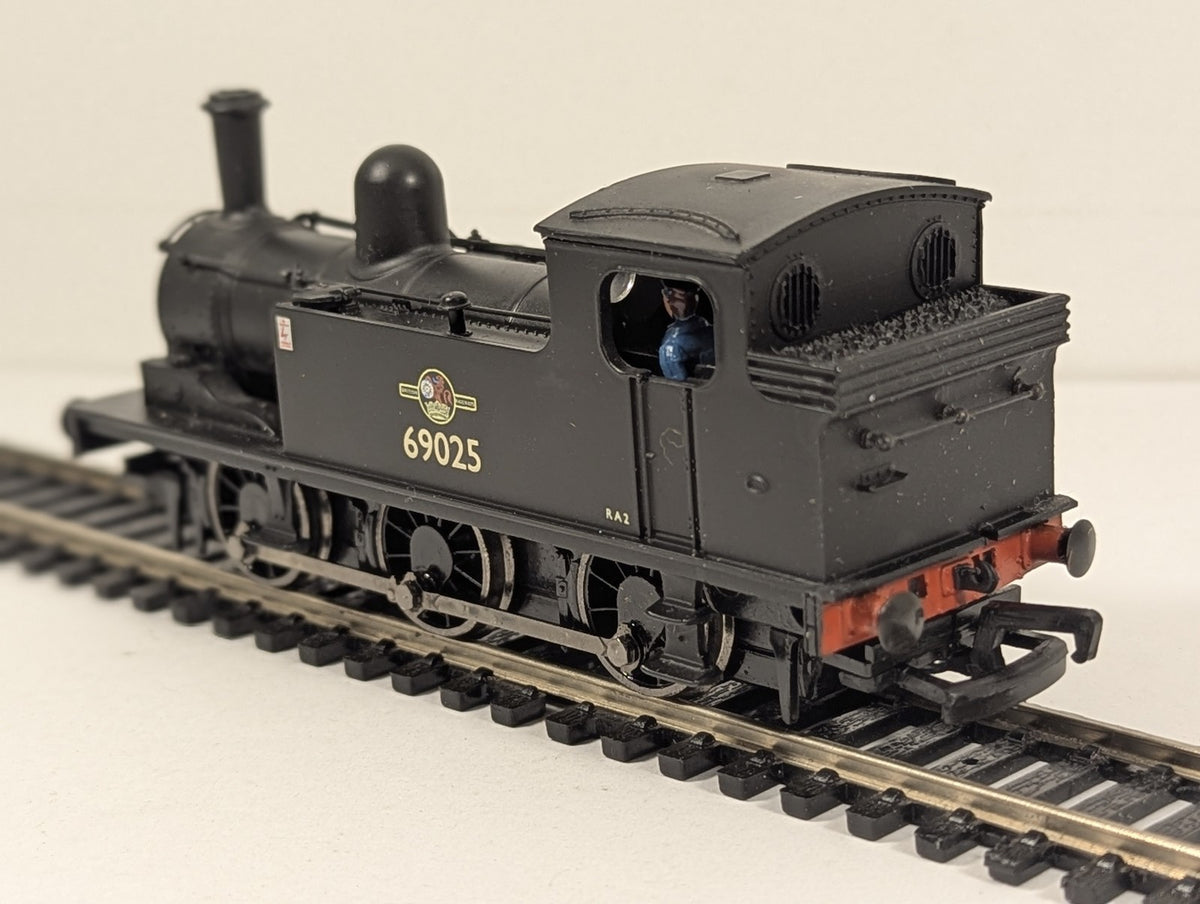 Bachmann OO Gauge Class J72 0-6-0T Steam Locomotive 69025 BR Black 31-056