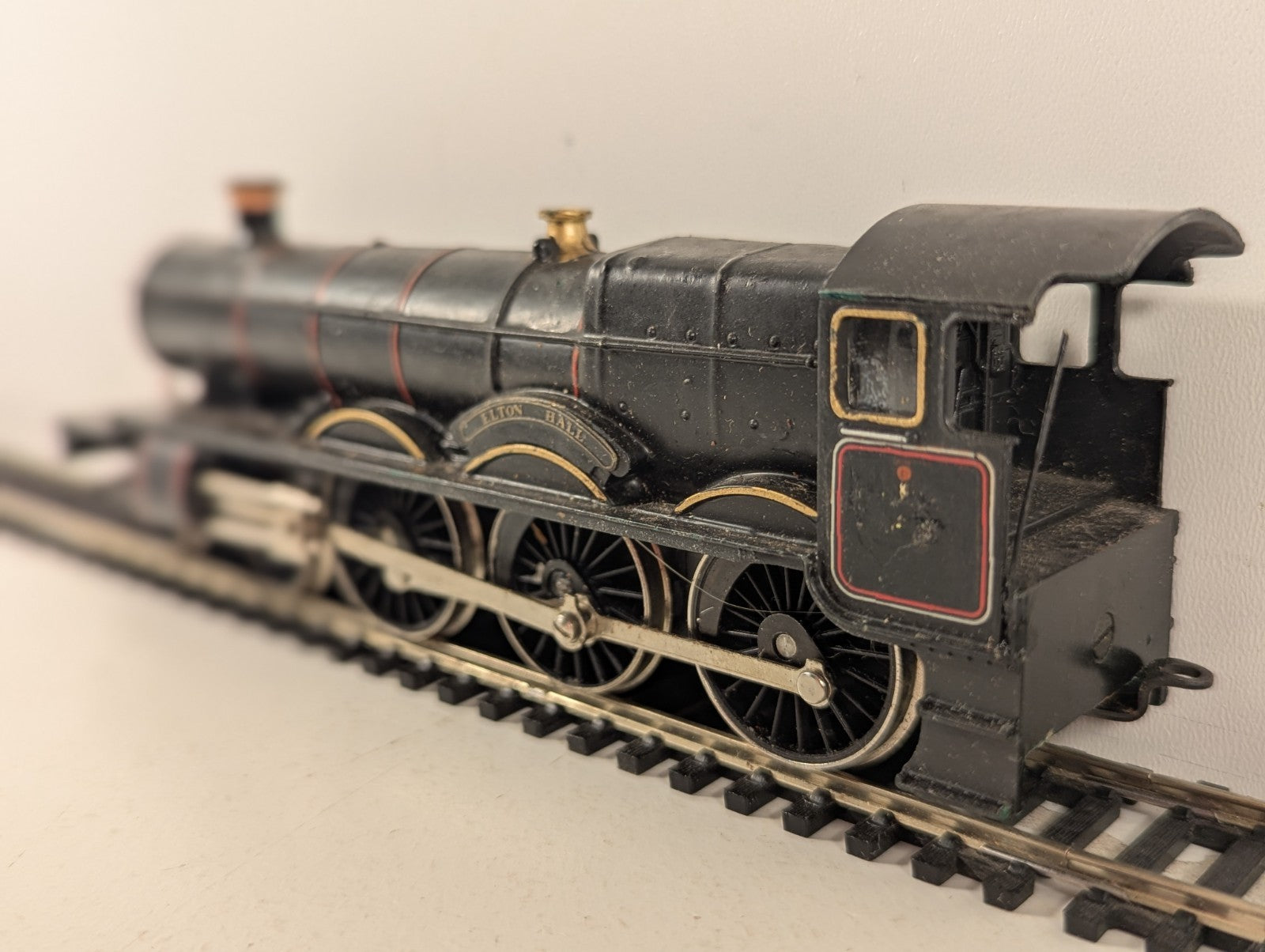 Hornby OO Gauge Class 4900 Hall Class 'Elton Hall' Steam Locomotive - Spares