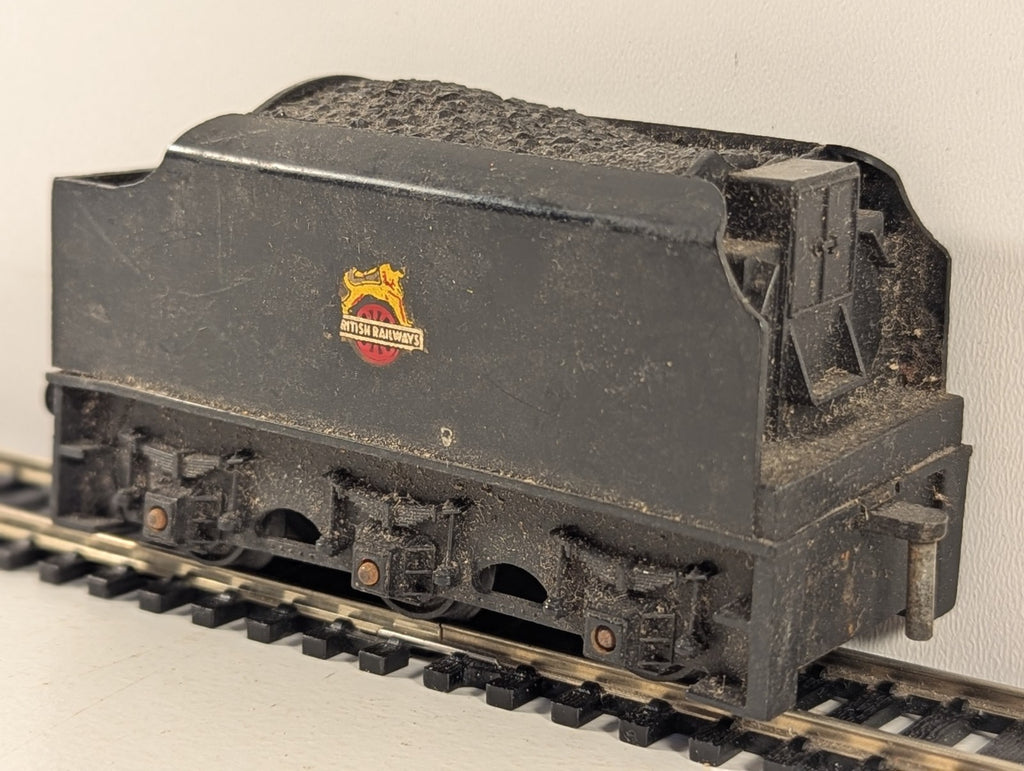 Tri-ang Railways R30 OO Gauge Tender BR Black - Spares/Repairs