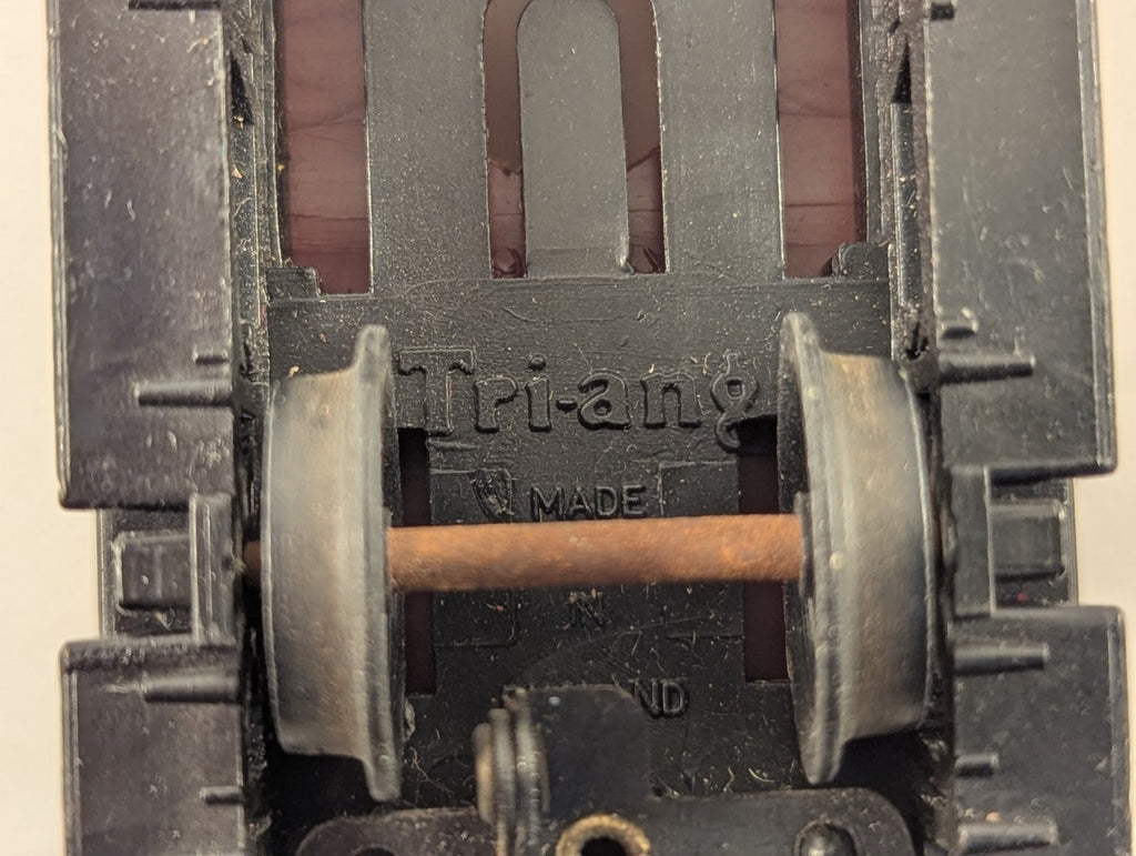 Tri-ang Railways R16 BR 20-Ton Brake Van Brown