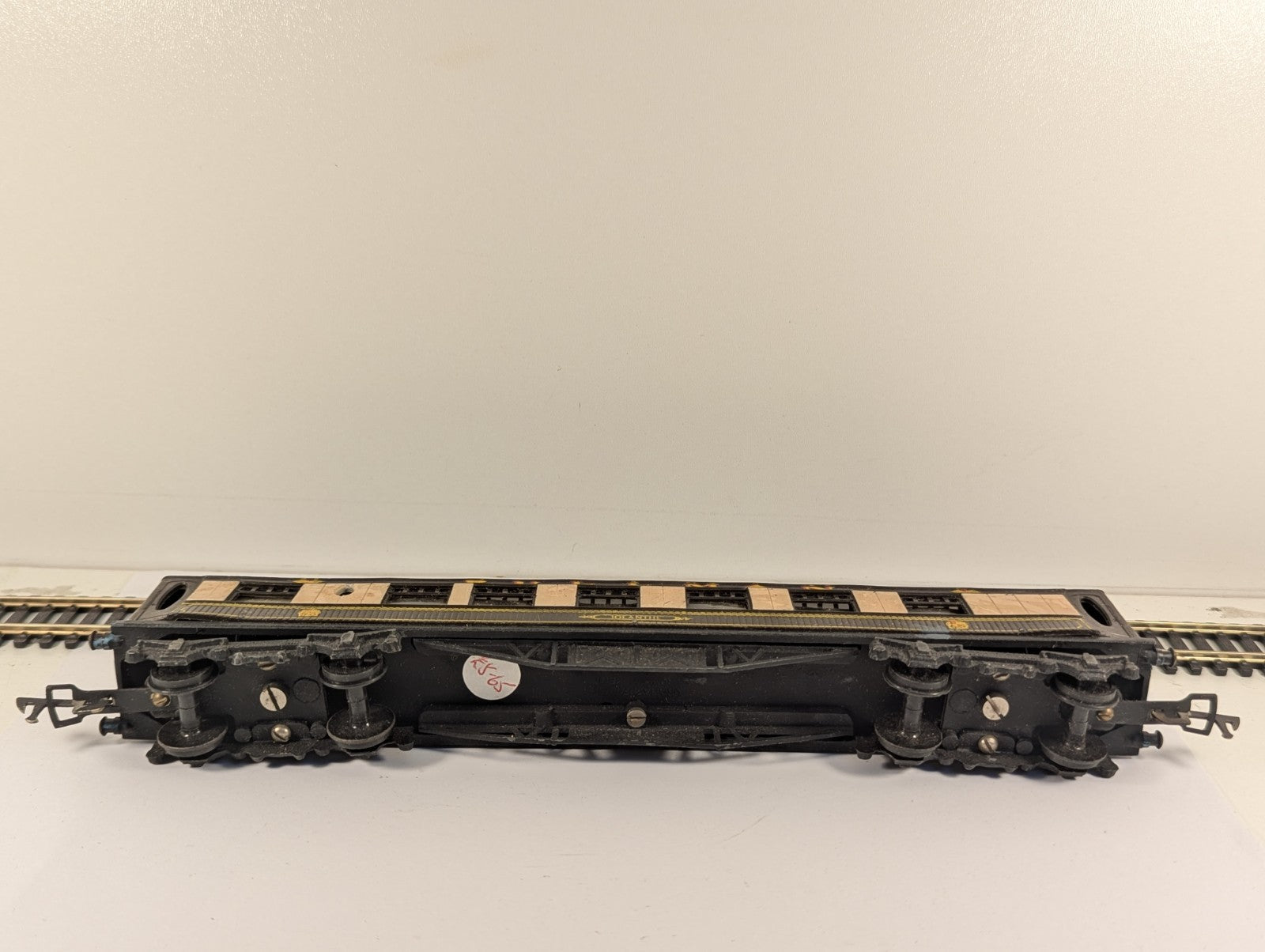 Graham Farish OO Gauge Pullman Coach Iolanthe Boxed