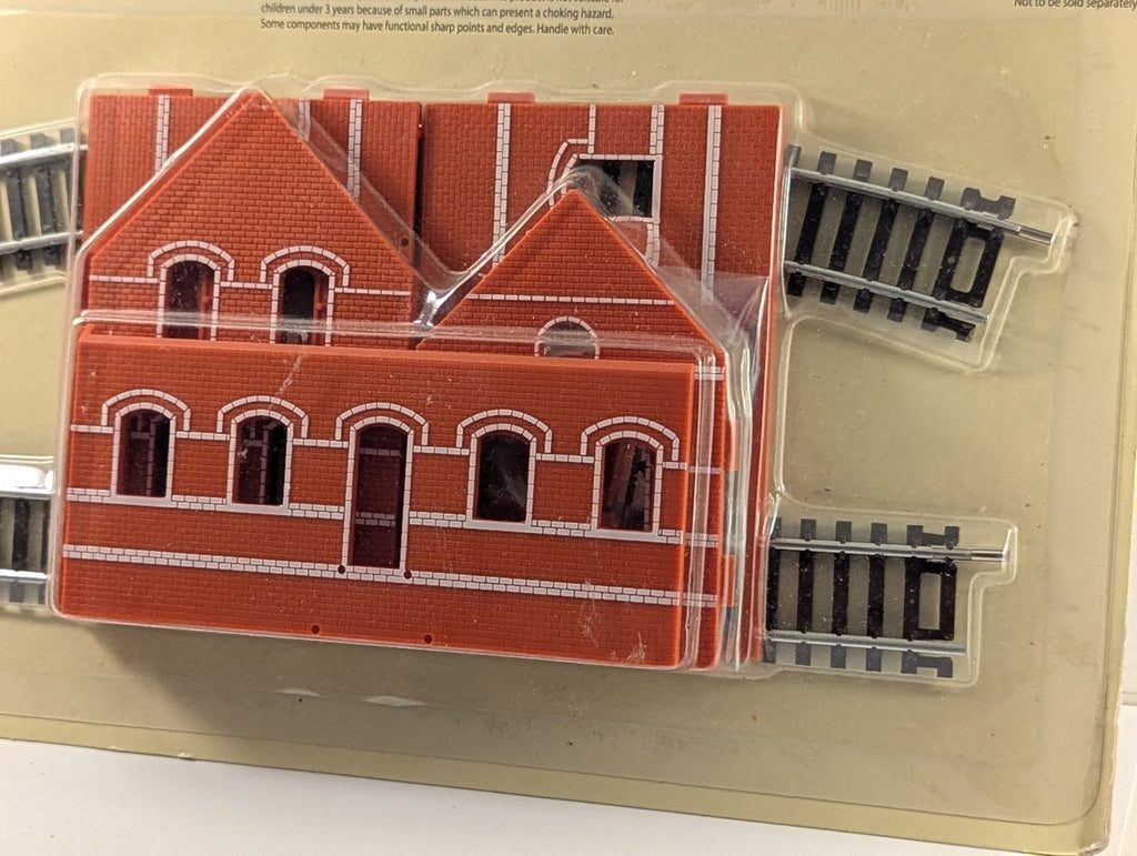 Hachette Partworks OO Gauge Brick Station Building Kit and Track Set