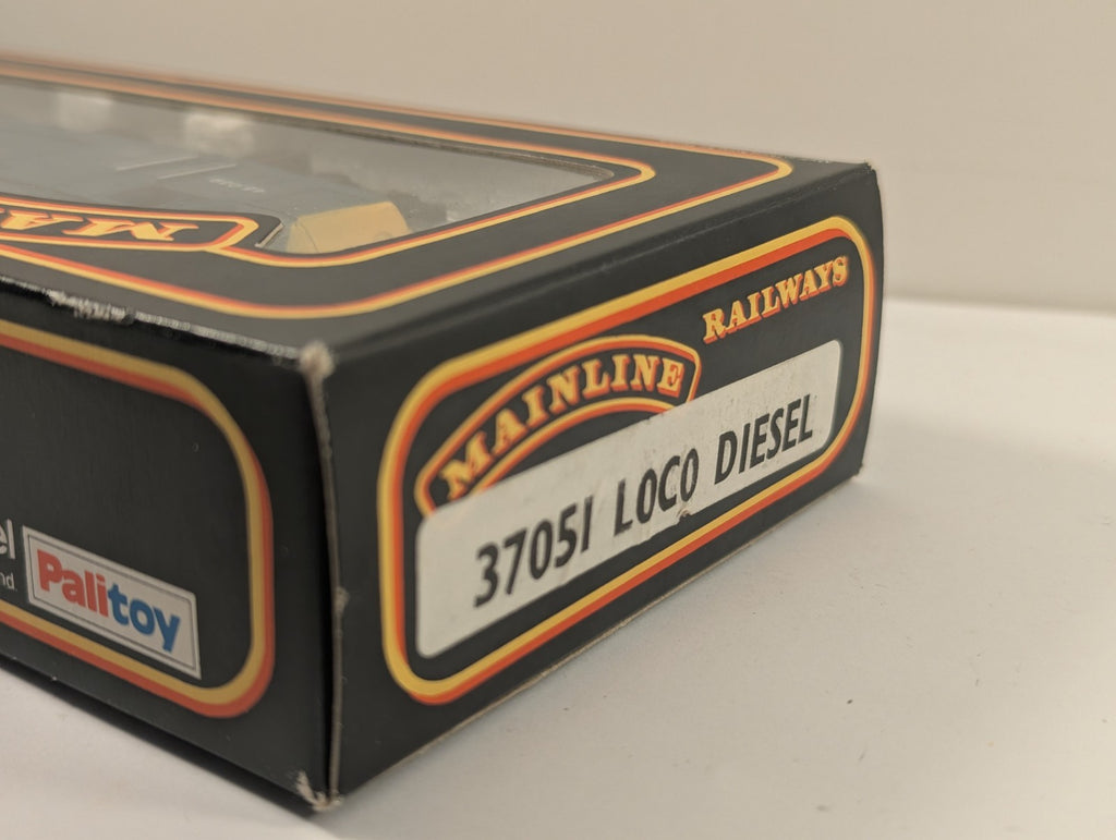 Mainline OO Gauge BR Blue Class 45 Diesel The Manchester Regiment