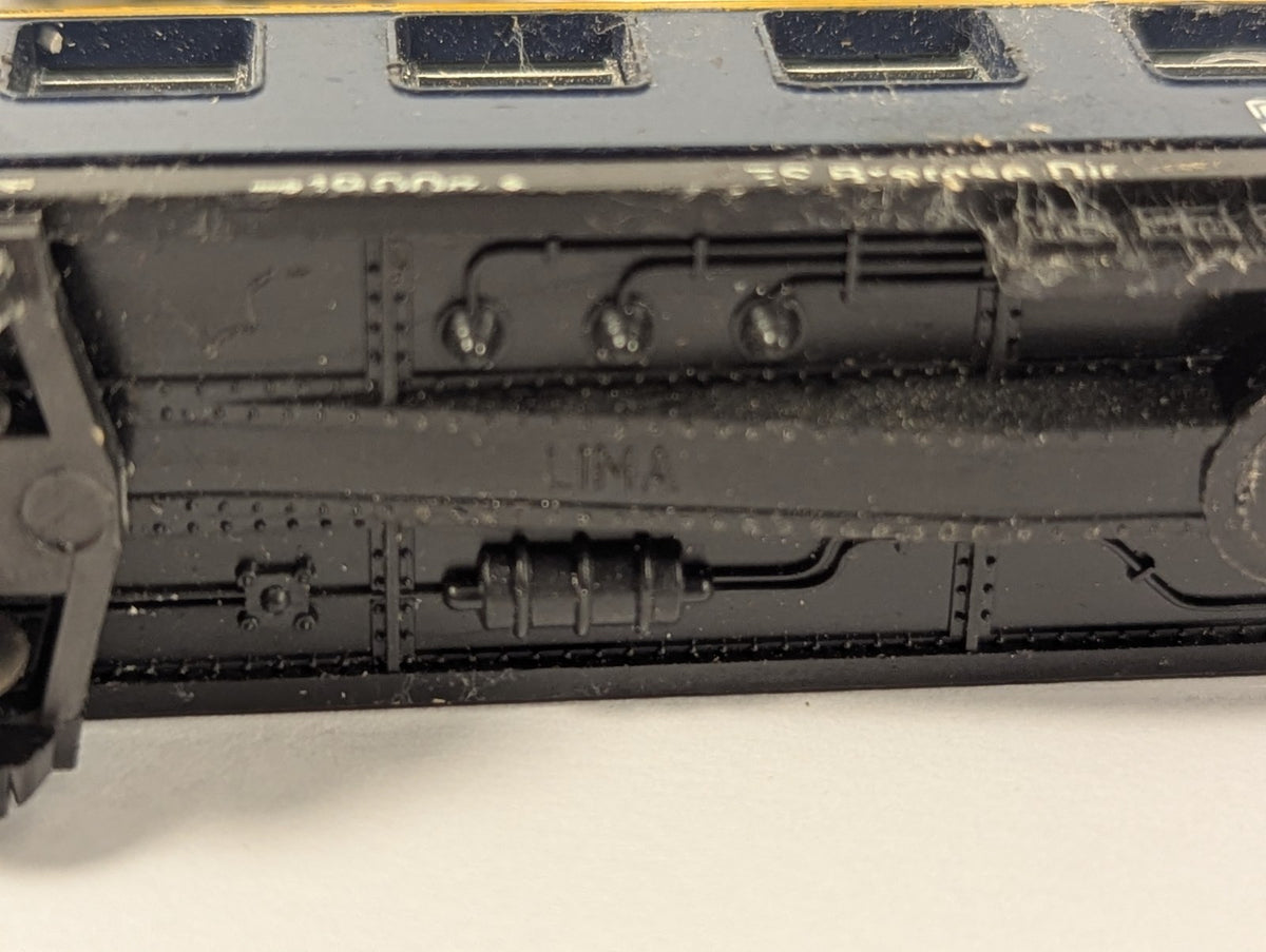 Fleischmann N Gauge DB Express Passenger Coach
