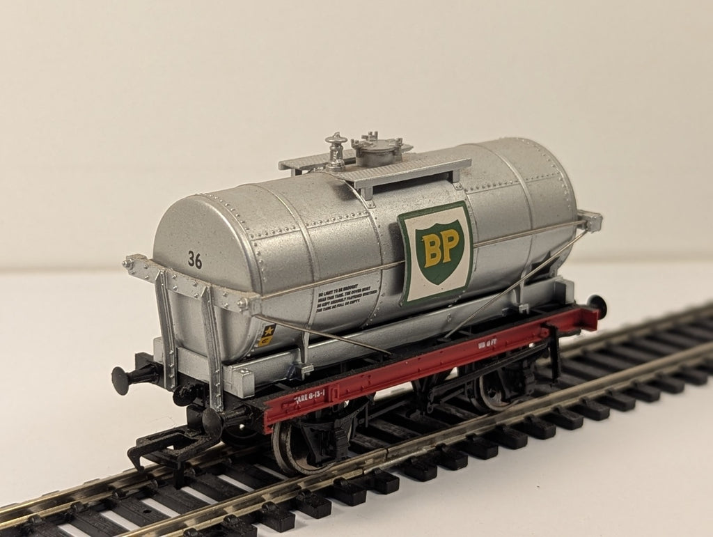 Bachmann OO Gauge 14 Ton Tank Wagon 36 BP Silver 37-078