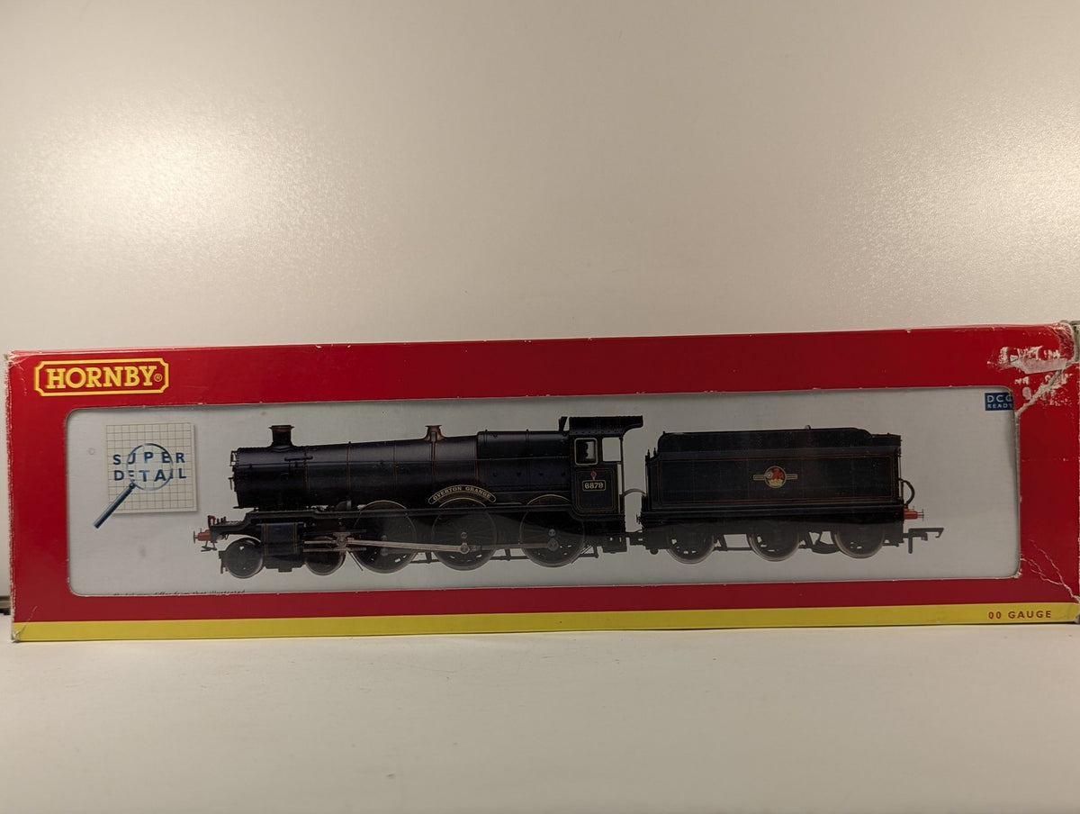Hornby OO Gauge Grange Class 'Overton Grange' Steam Locomotive 6879 BR Green
