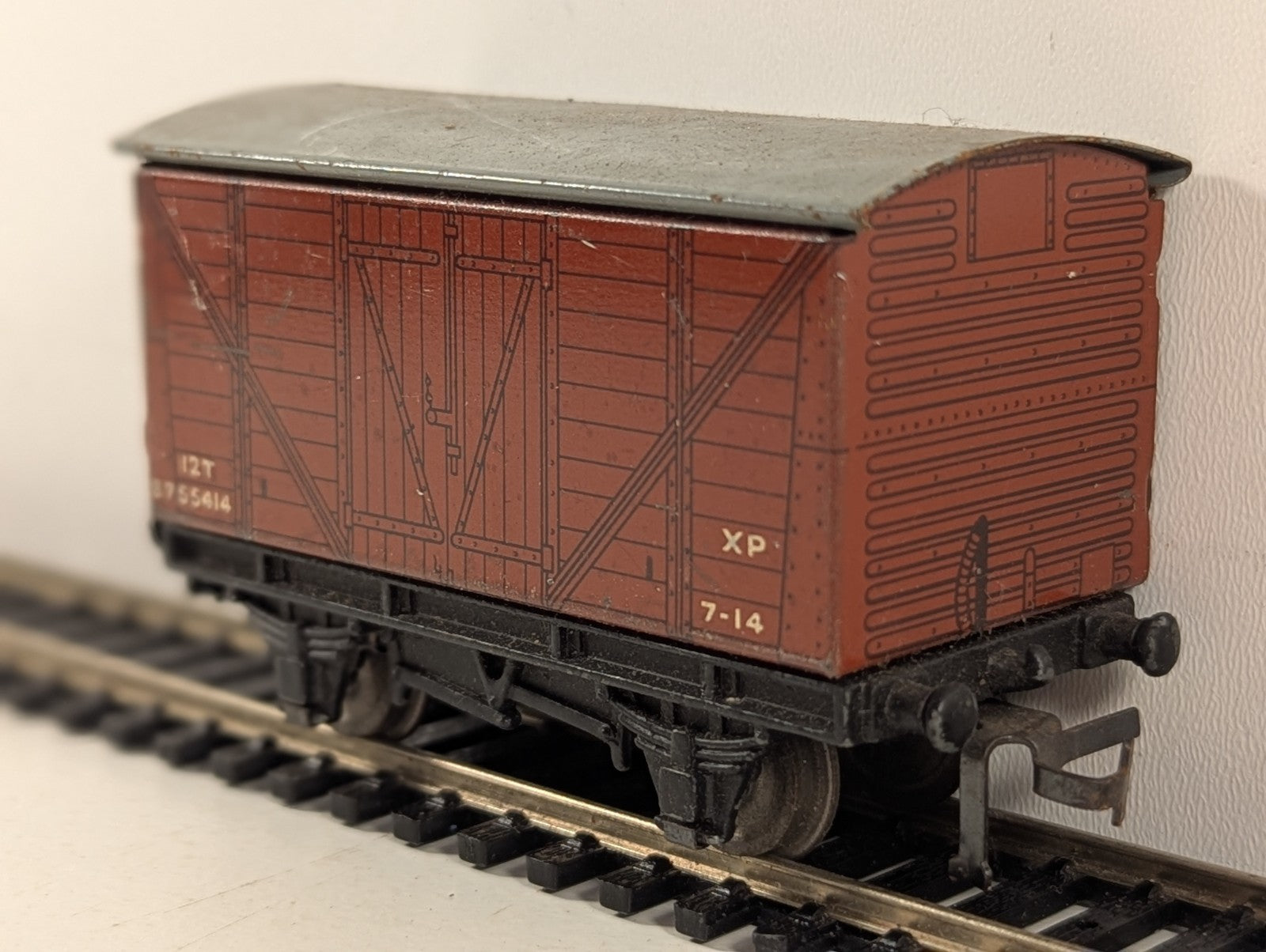 Hornby Dublo BR Bauxite 12 Ton Goods Van OO Gauge